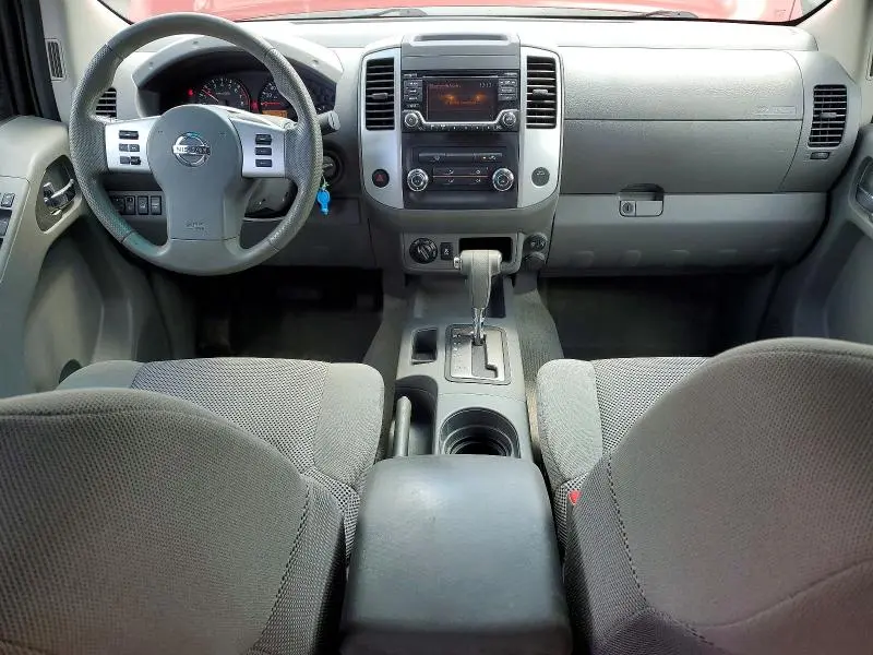 2017 NISSAN FRONTIER SV  