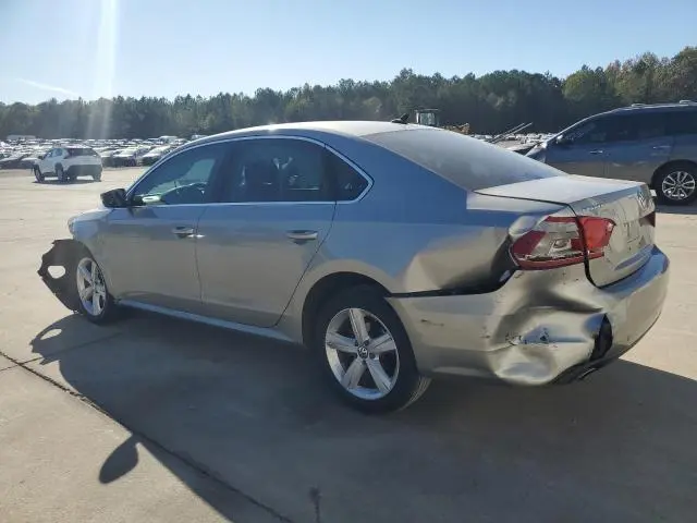 2013 VOLKSWAGEN PASSAT SE  