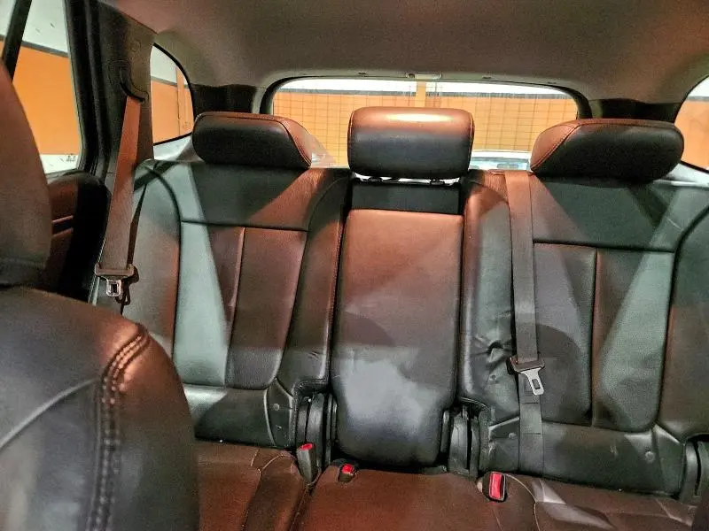 2011 HYUNDAI SANTA FE SE  