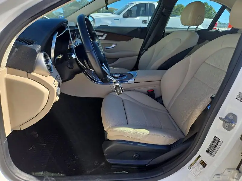 2019 MERCEDES-BENZ C 300  