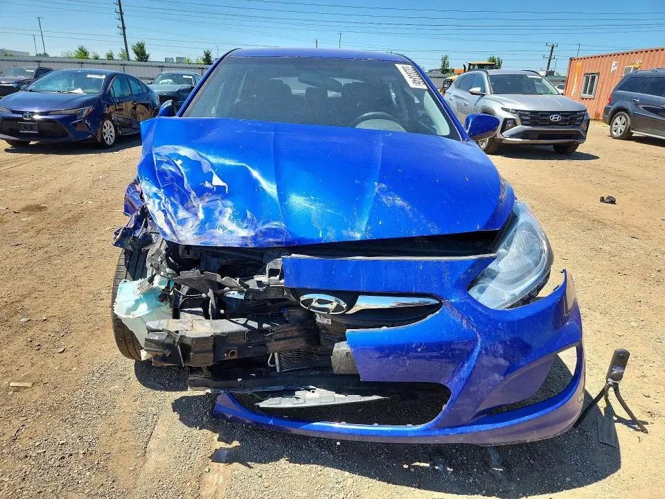 2012 HYUNDAI ACCENT SE  