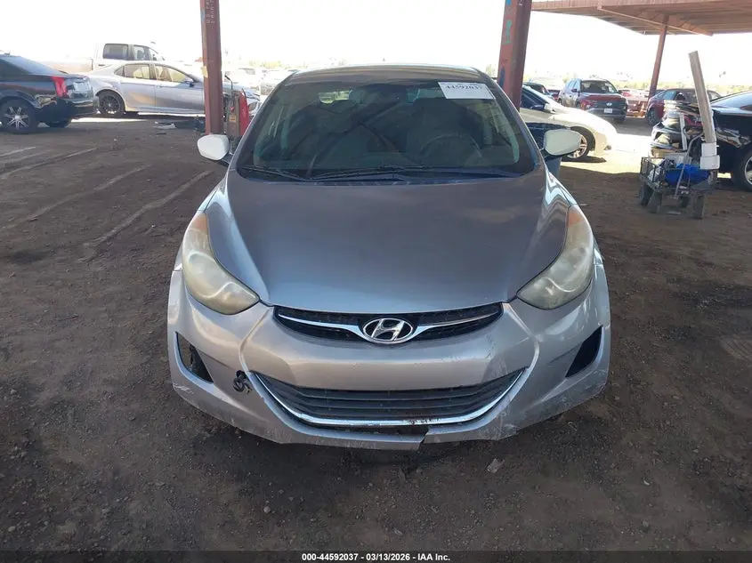 2013 HYUNDAI ELANTRA GLS