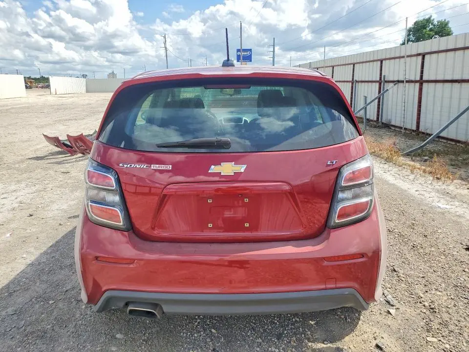 2017 CHEVROLET SONIC LT  