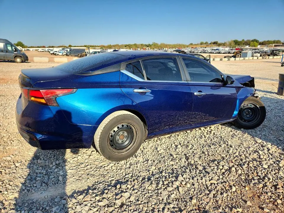 2020 NISSAN ALTIMA S  