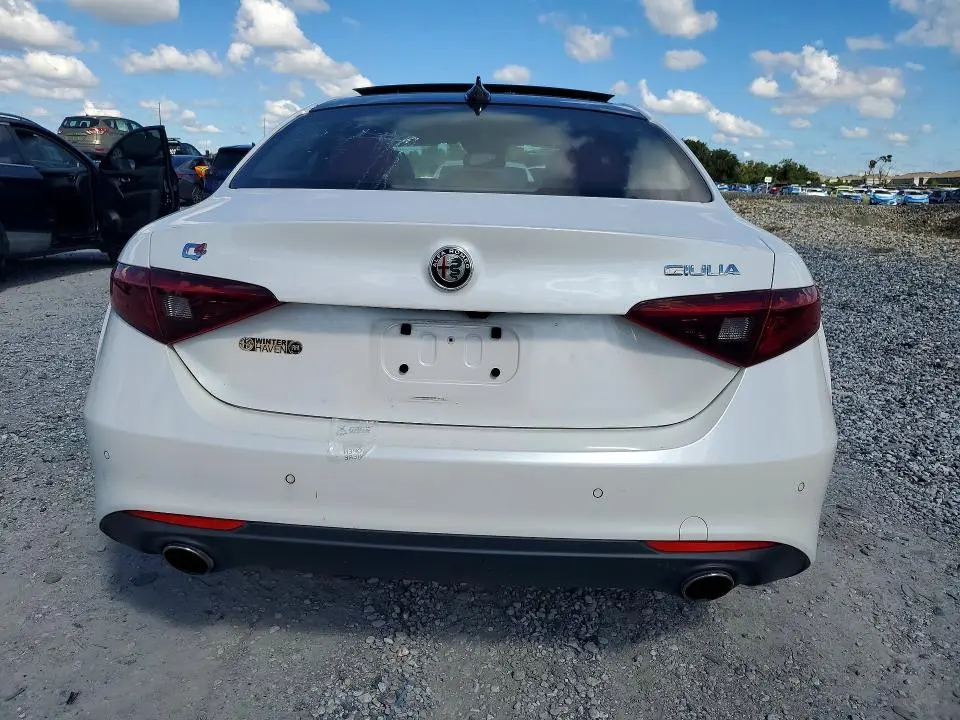 2017 ALFA ROMEO GIULIA TI Q4  