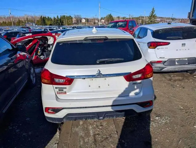 2019 MITSUBISHI RVR SE  