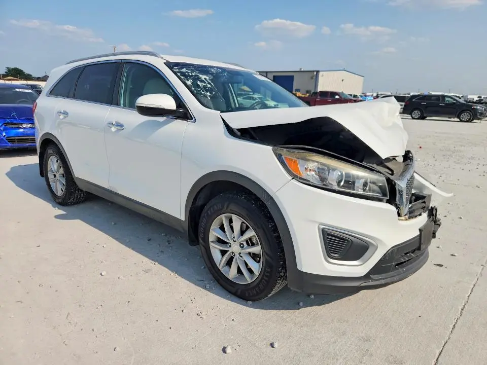 2018 KIA SORENTO LX  