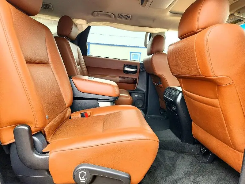 2013 TOYOTA SEQUOIA PLATINUM  