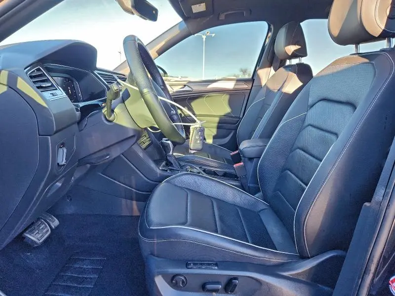 2023 VOLKSWAGEN TIGUAN SEL R-LINE BLACK  