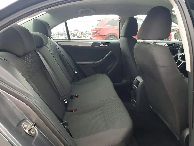 2015 VOLKSWAGEN JETTA SE  