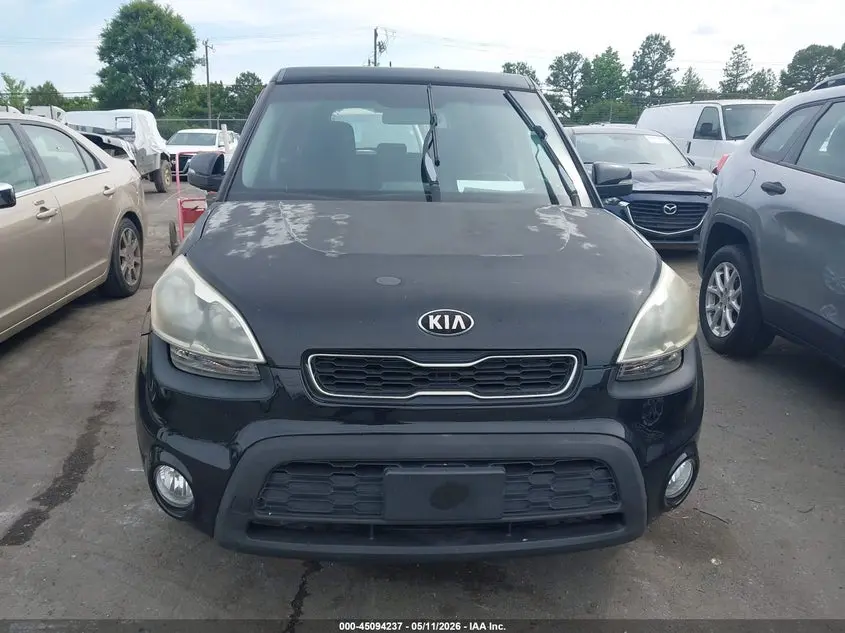 2013 KIA SOUL +