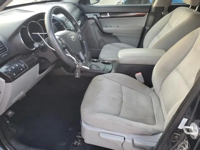 2011 KIA SORENTO BASE  