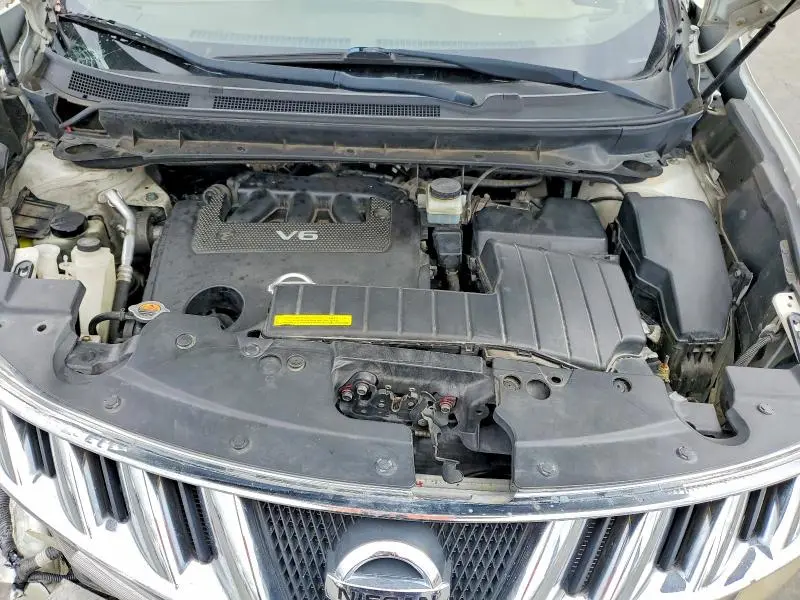 2010 NISSAN MURANO S  