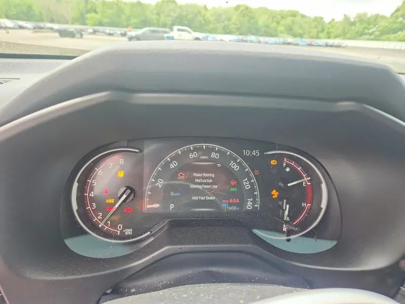 2025 TOYOTA RAV4 XLE  