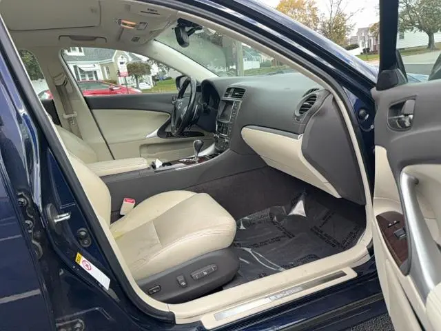 2012 LEXUS IS 250  