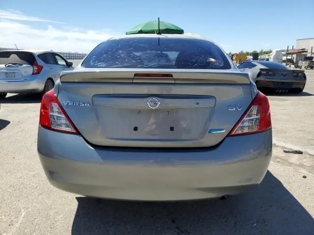 2014 NISSAN VERSA S  