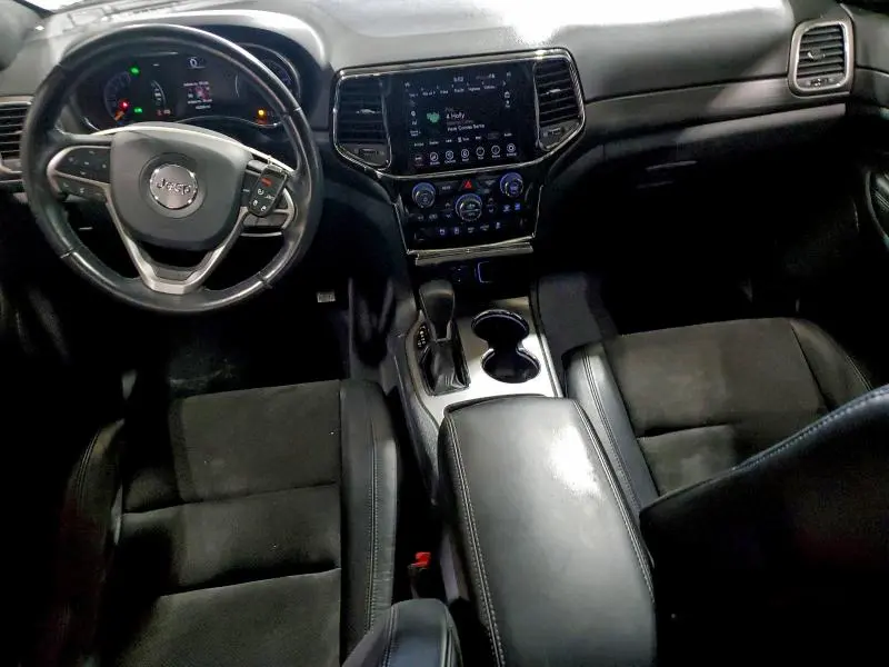 2020 JEEP GRAND CHEROKEE LAREDO  