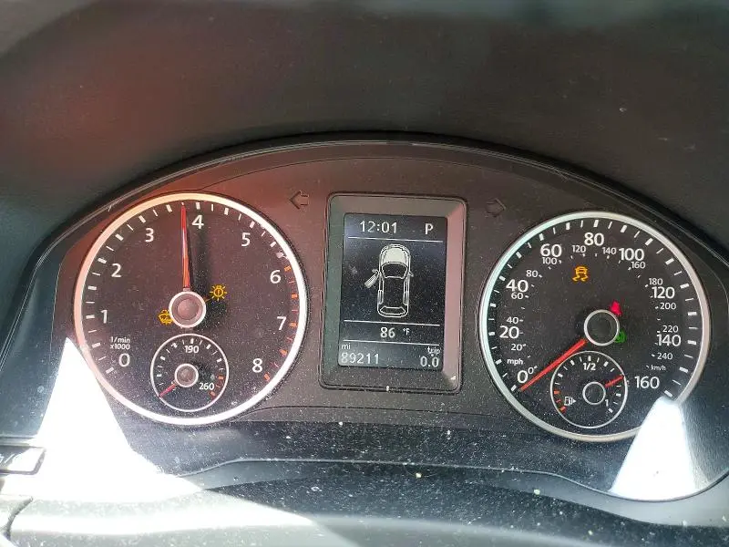 2014 VOLKSWAGEN TIGUAN S  