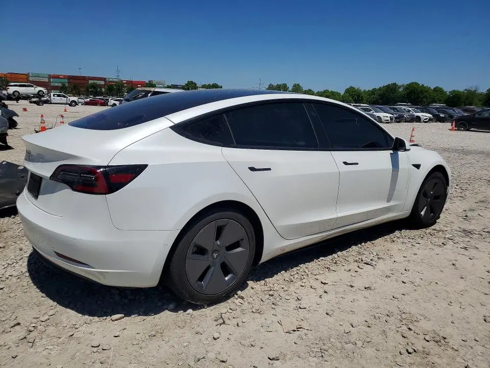 2021 TESLA MODEL 3   