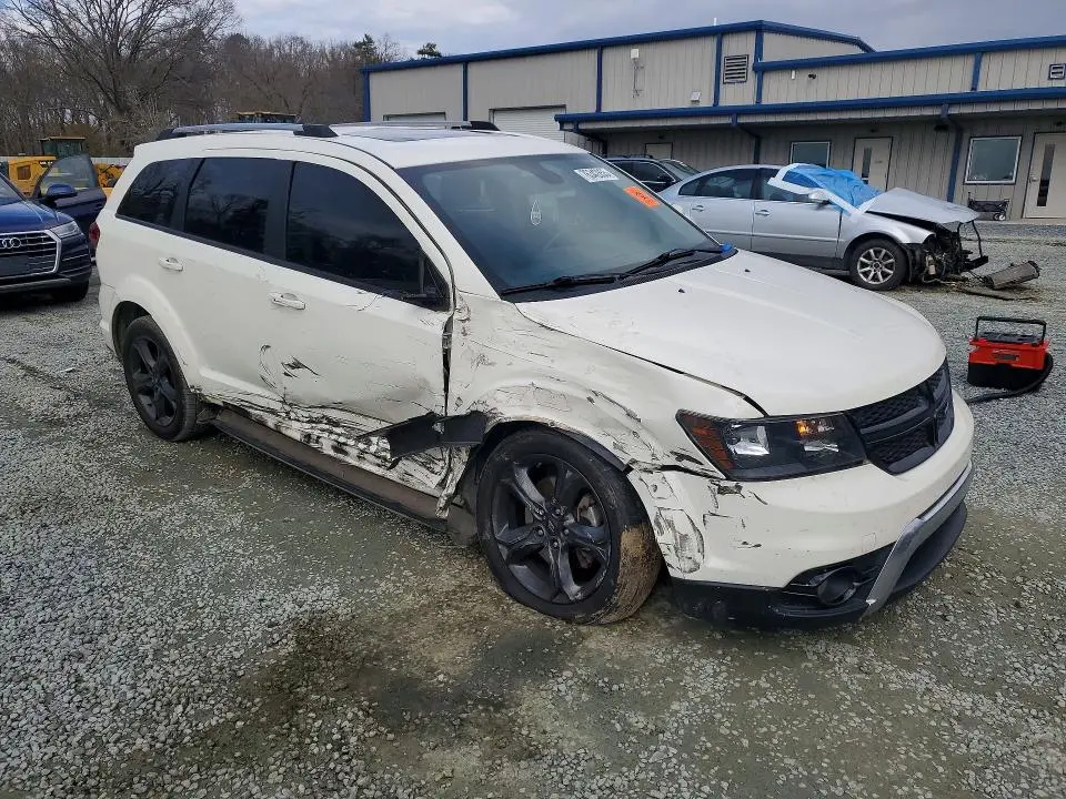 2020 DODGE JOURNEY CROSSROAD  