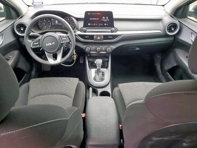2024 KIA FORTE LX  