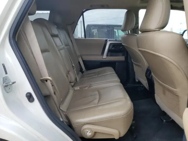 2010 TOYOTA 4RUNNER SR5  