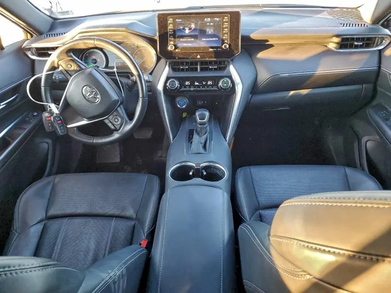 2021 TOYOTA VENZA LE  