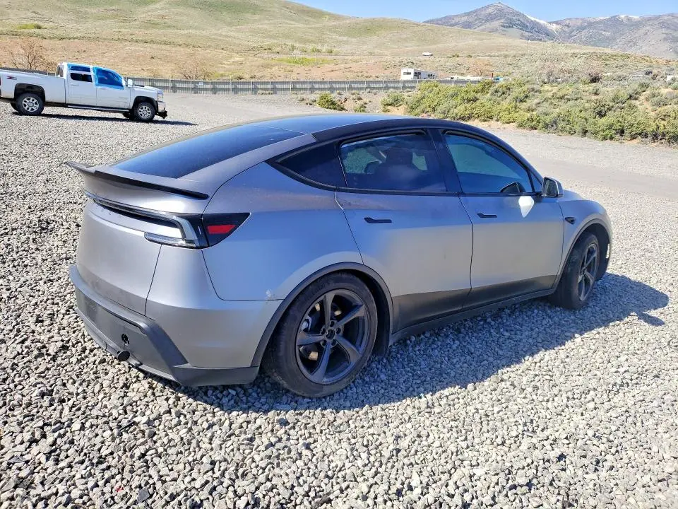 2026 TESLA MODEL Y   