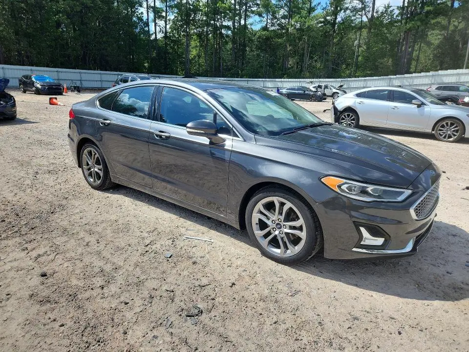 2020 FORD FUSION TITANIUM  