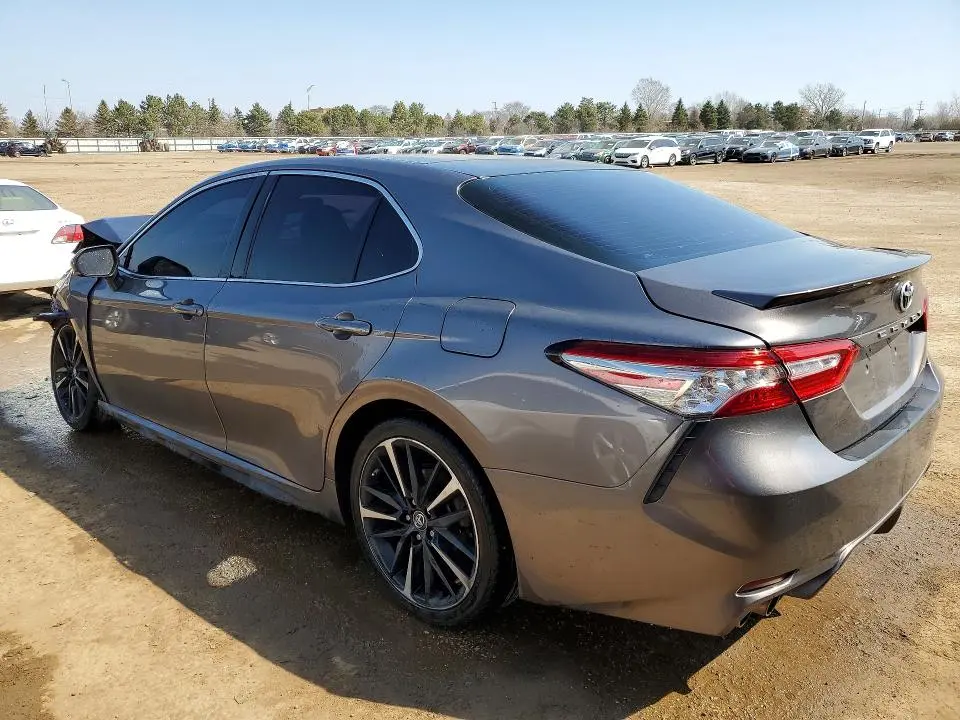 2018 TOYOTA CAMRY XSE  