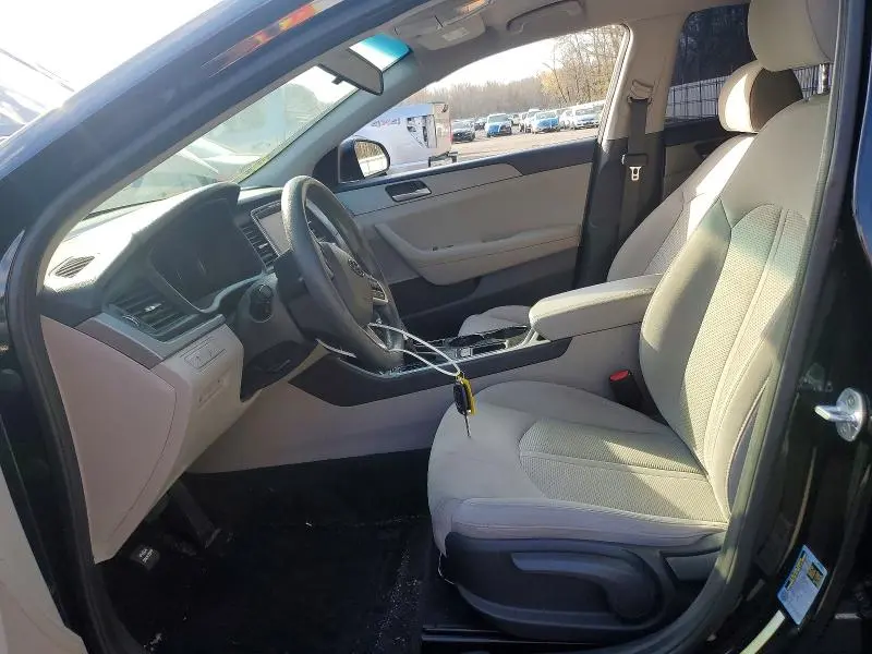 2019 HYUNDAI SONATA SE  