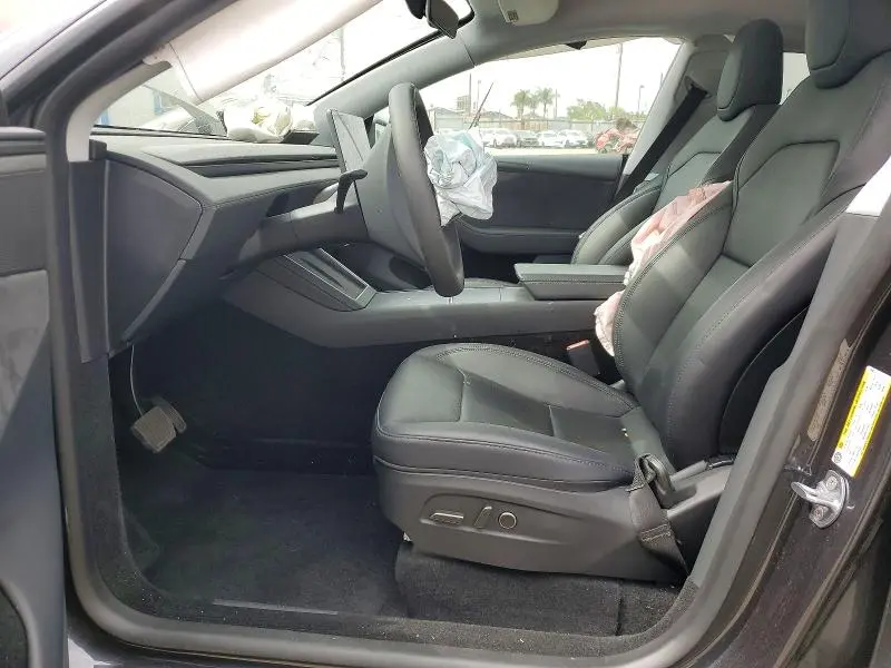 2026 TESLA MODEL Y   