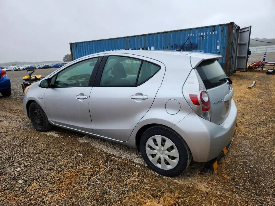 2013 TOYOTA PRIUS C TWO  