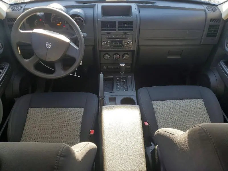2010 DODGE NITRO SE  