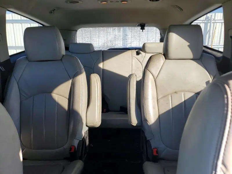 2011 CHEVROLET TRAVERSE LTZ  