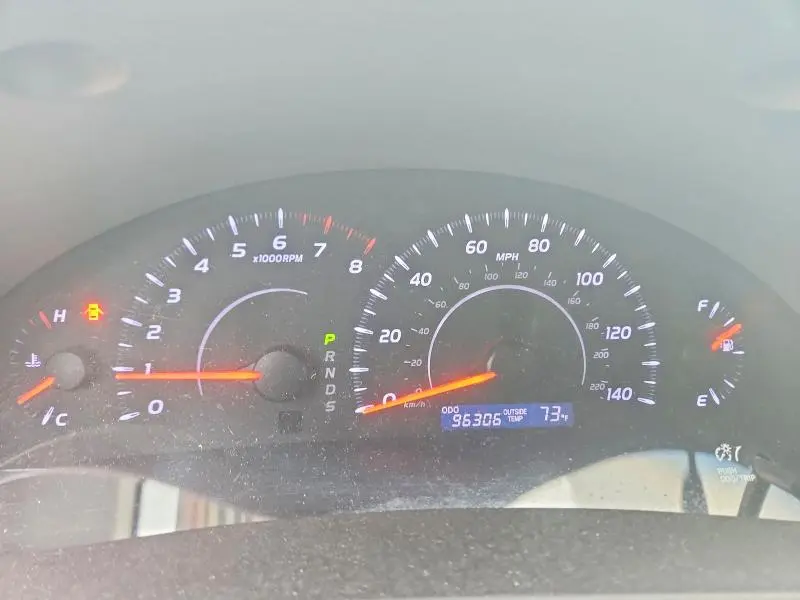 2011 TOYOTA CAMRY LE  