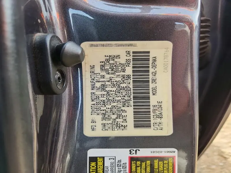 2013 TOYOTA COROLLA LE  