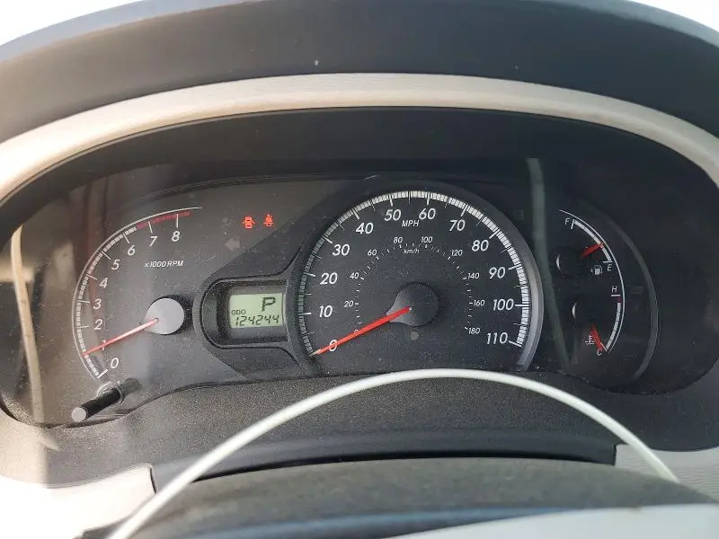 2014 TOYOTA SIENNA LE  