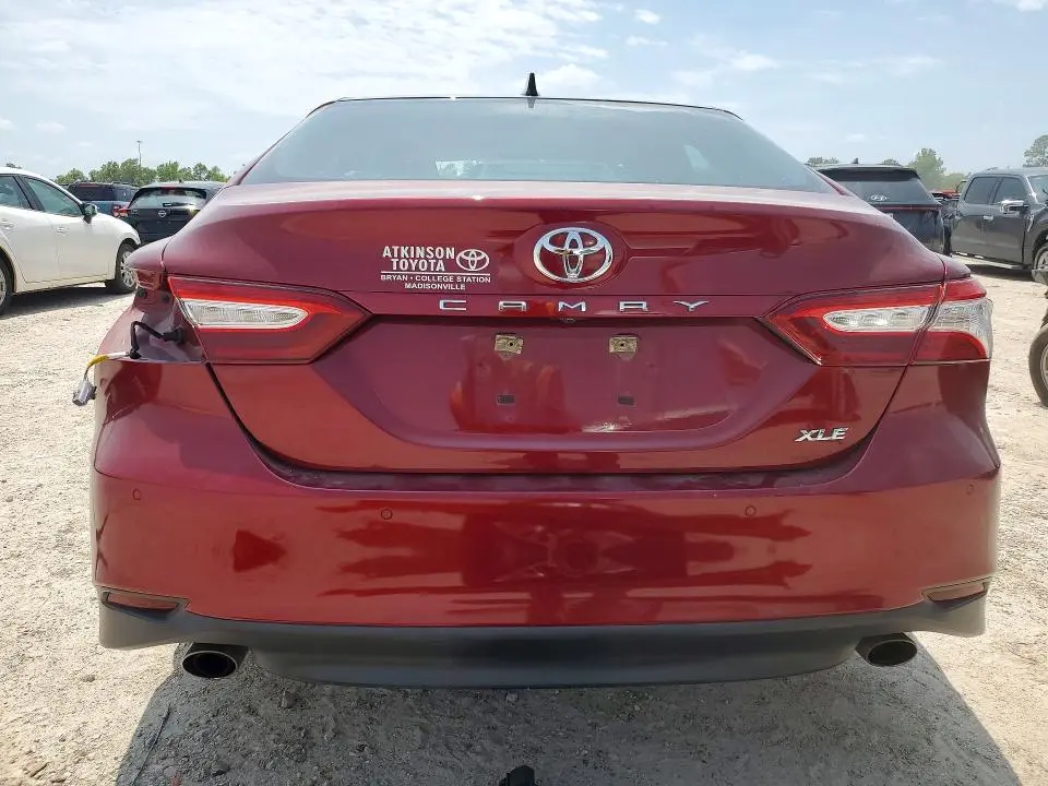 2018 TOYOTA CAMRY XLE V6  
