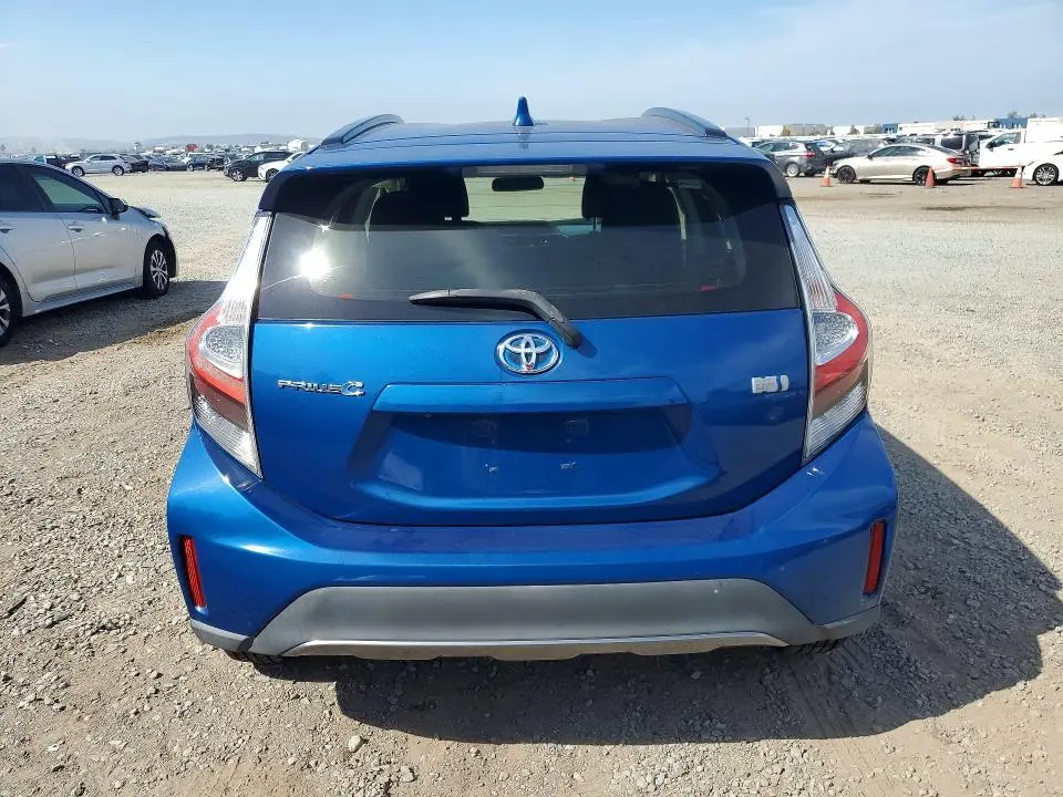 2018 TOYOTA PRIUS C THREE  
