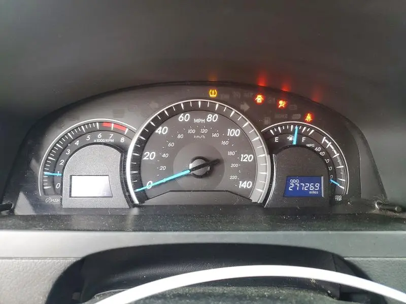 2013 TOYOTA CAMRY L  