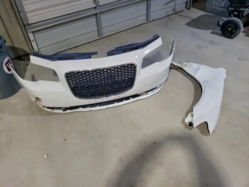 2015 CHRYSLER 300 LIMITED  