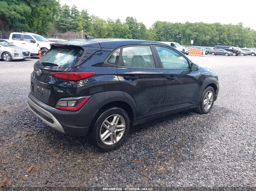 2023 HYUNDAI KONA SE