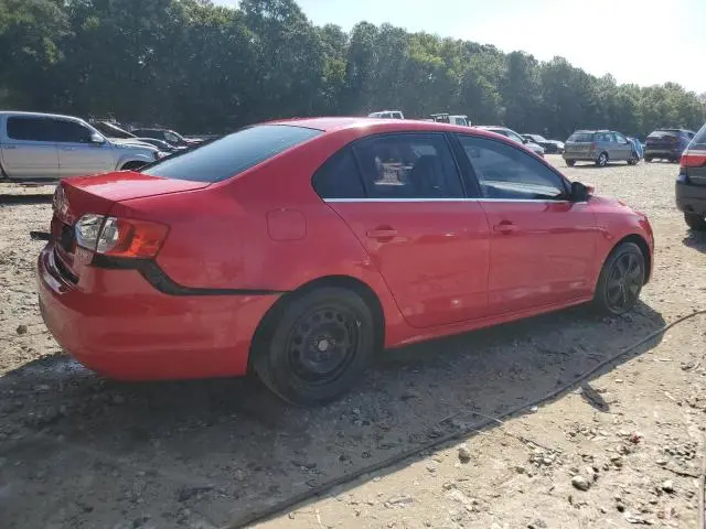 2013 VOLKSWAGEN JETTA SE  