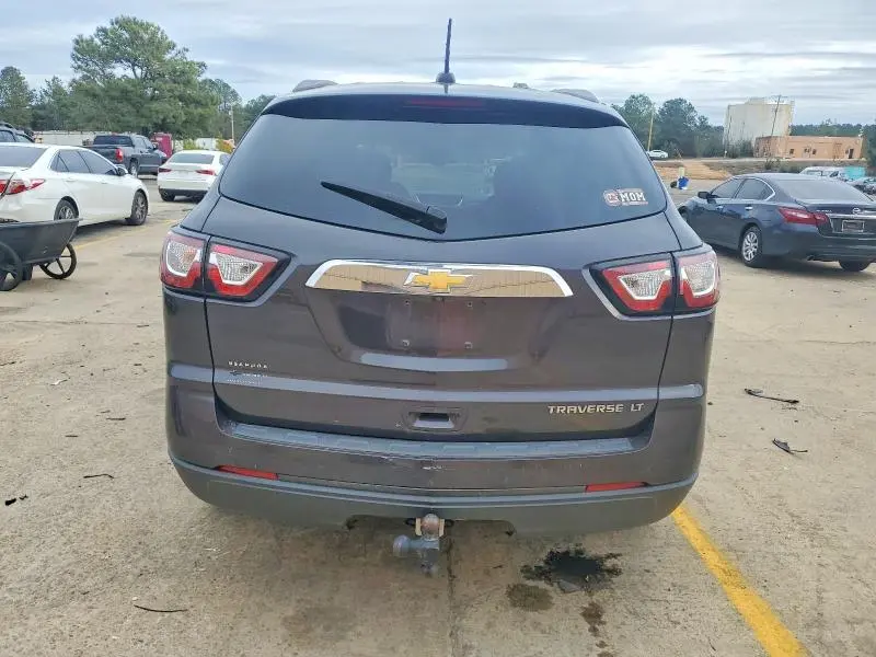 2016 CHEVROLET TRAVERSE LT  