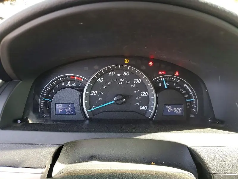 2012 TOYOTA CAMRY LE  