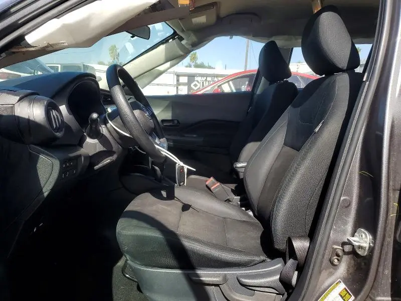 2024 NISSAN KICKS S  
