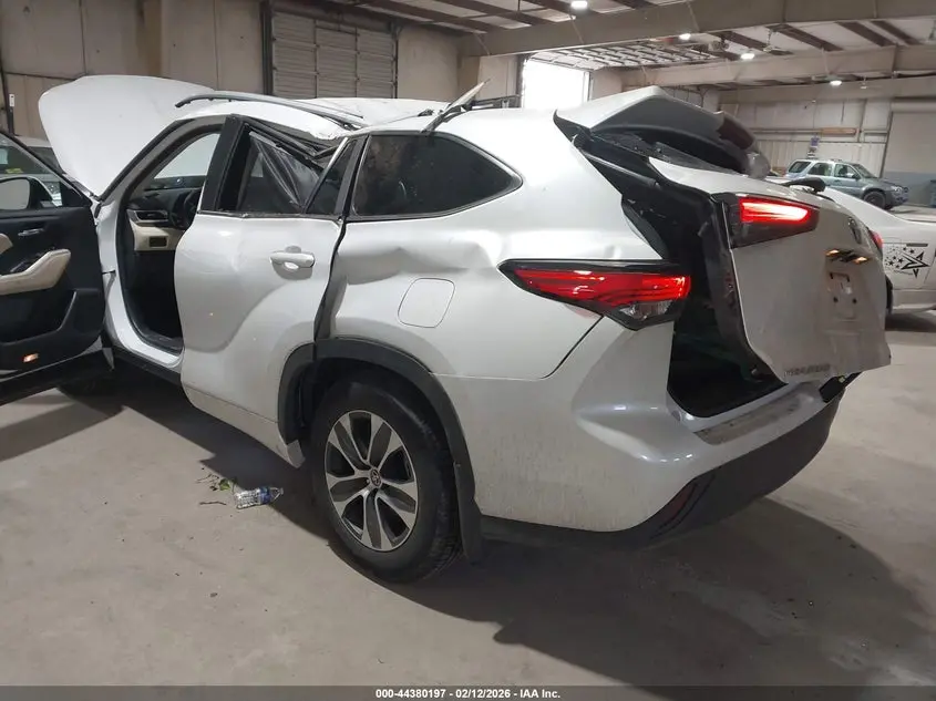 2023 TOYOTA HIGHLANDER HYBRID XLE