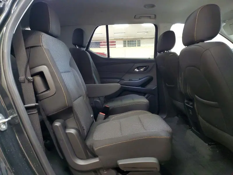 2021 CHEVROLET TRAVERSE LT  