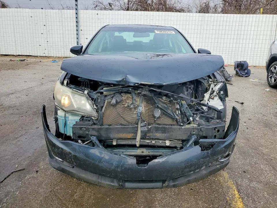 2014 TOYOTA CAMRY SE  